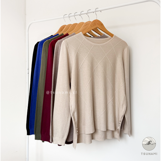 Suéter delgado con caída holgada y botones decorativos laterales color crudo – básico femenino para otoño invierno Tsunami Tendencia