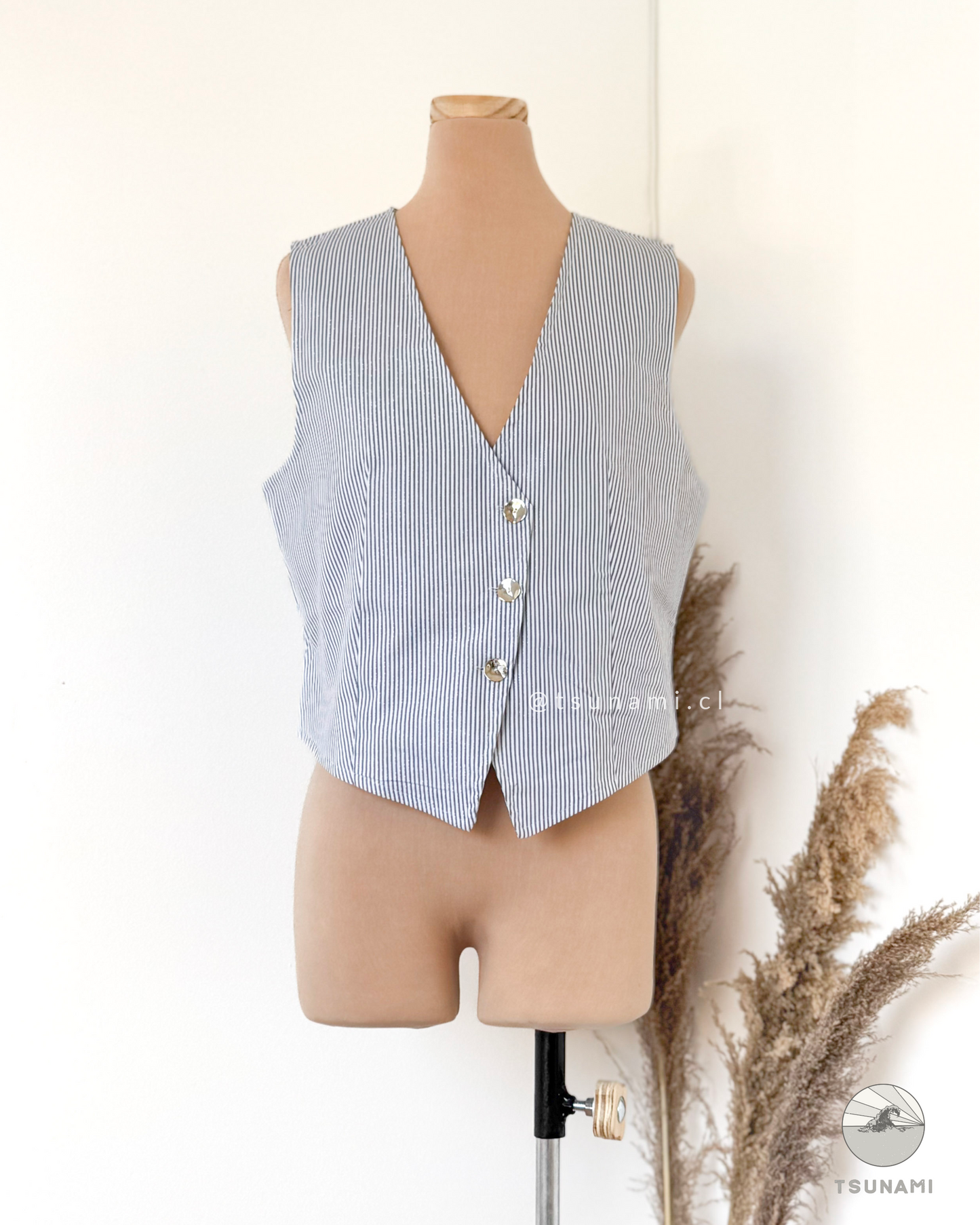 Vest con lineas y brillitos