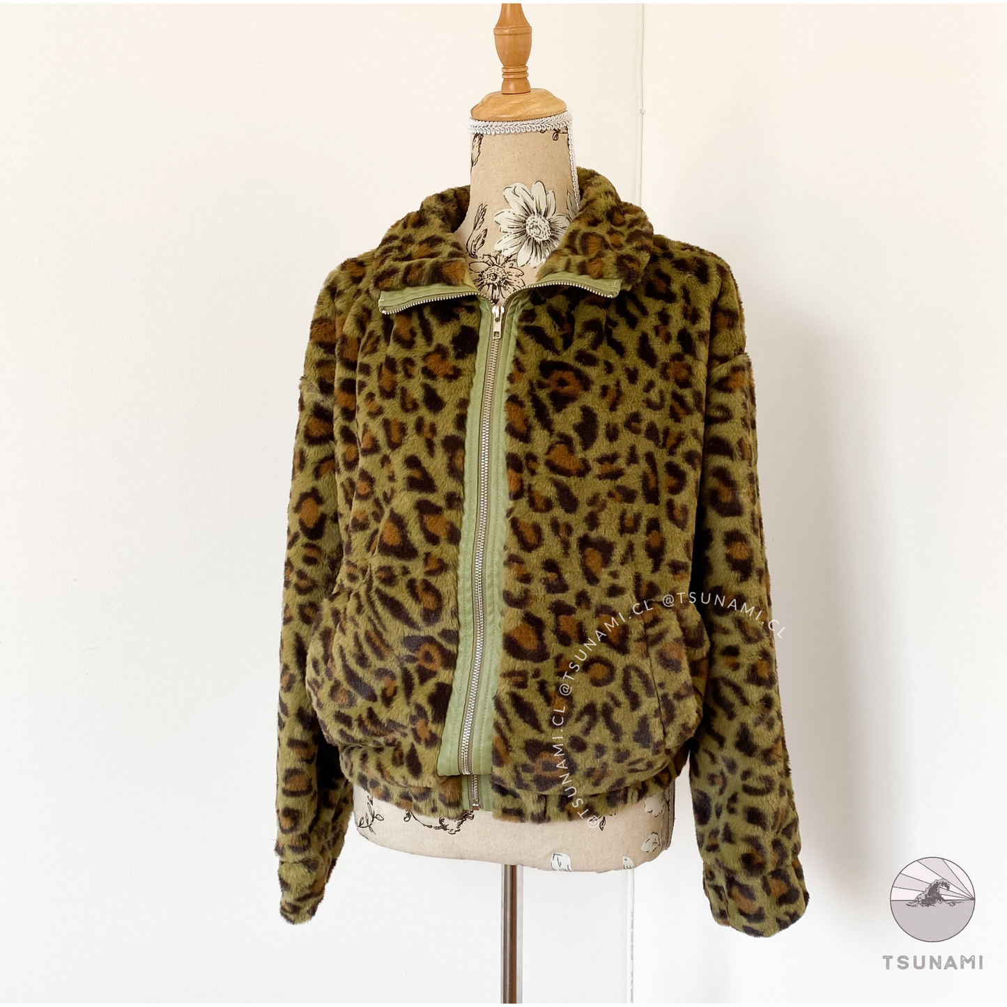 Chaqueta animal print