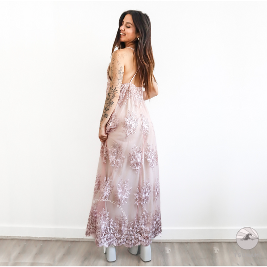 Vestido bordado de flores